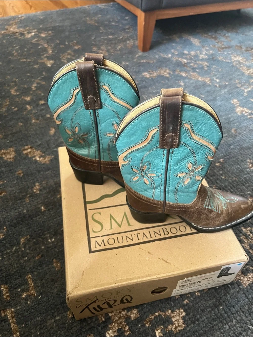 Smoky Mountain Girls' Brown & Turquoise Western Boots